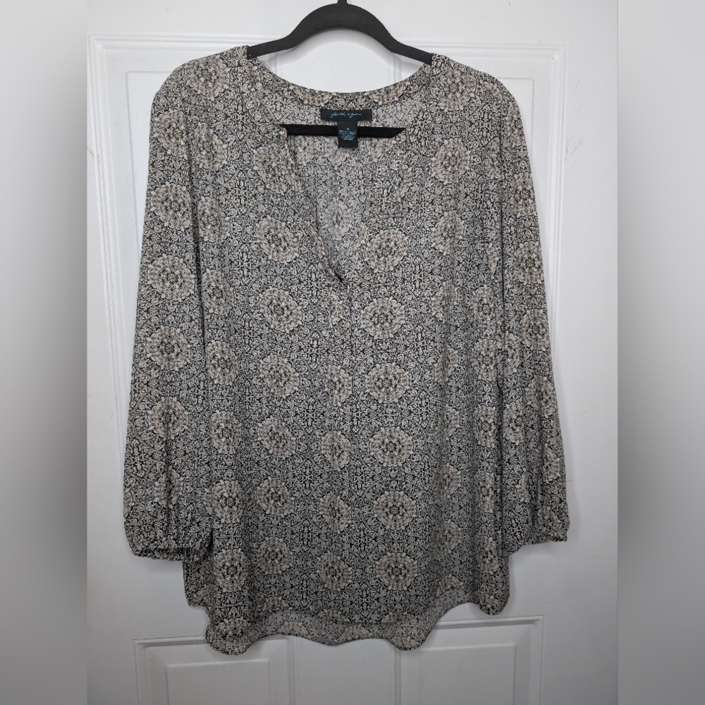 Faith & Zoe Black and Gray Relaxed 3/4 Sleeve Blouse